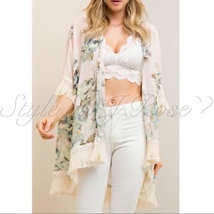 HANNAH Green & Cream Floral Kimono